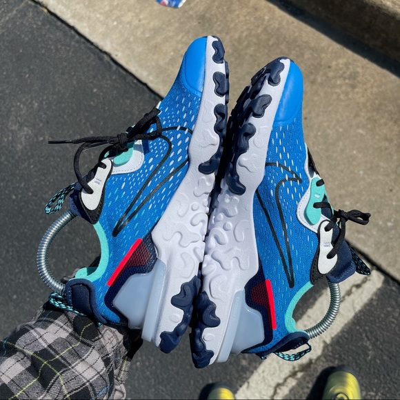 Nike Reacts - Picture 7 of 10
